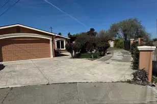 5 Island View Dr, Bay Point, CA 94565 - Photo 2