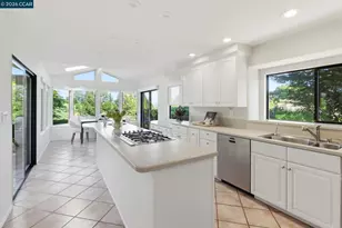 285 Claudia Ct, Moraga, CA 94556 - Photo 10