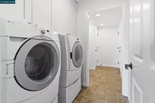 285 Claudia Ct, Moraga, CA 94556 - Photo 36