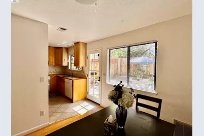 7642 Arbor Creek Circle, Dublin, CA 94568 - Photo 8