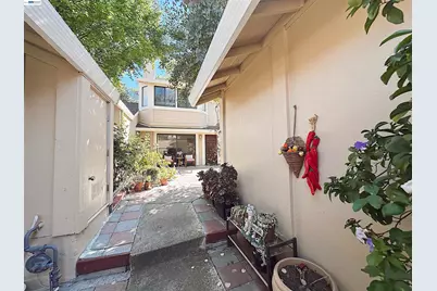 7642 Arbor Creek Circle, Dublin, CA 94568 - Photo 4