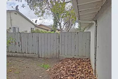 2315 Ralmar Ave, East Palo Alto, CA 94303 - Photo 22