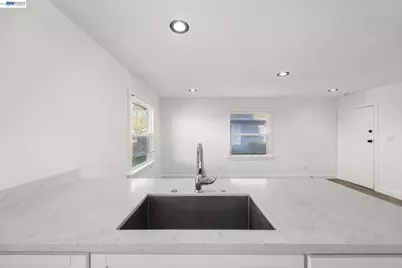 2218 82nd Ave, Oakland, CA 94605 - Photo 12