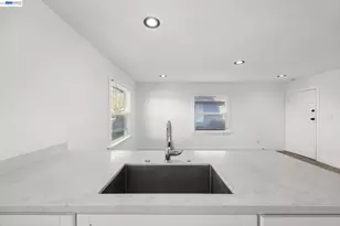 2218 82nd Ave, Oakland, CA 94605 - Photo 12