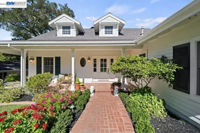 5280 Sheridan Rd, Fremont, CA 94586 - Photo 10