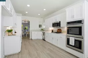 106 Lookout Ct, Hercules, CA 94547 - Photo 6