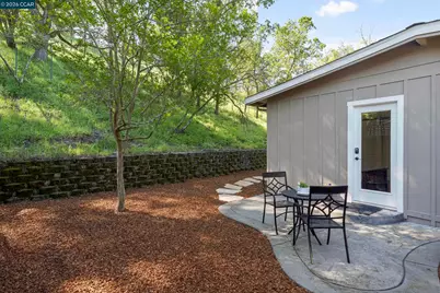 837 Rosewood Ct, Walnut Creek, CA 94596 - Photo 32