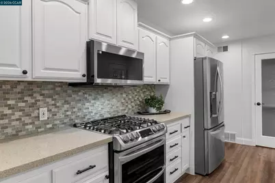 837 Rosewood Ct, Walnut Creek, CA 94596 - Photo 14