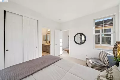 220 Hollister Avenue, Alameda, CA 94501 - Photo 44