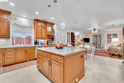 1653 Observation Ct, Antioch, CA 94531 - Photo 30
