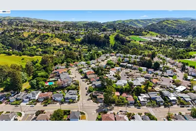 18602 Center St, Castro Valley, CA 94546 - Photo 44