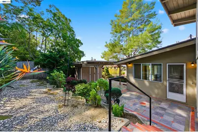 18602 Center St, Castro Valley, CA 94546 - Photo 32