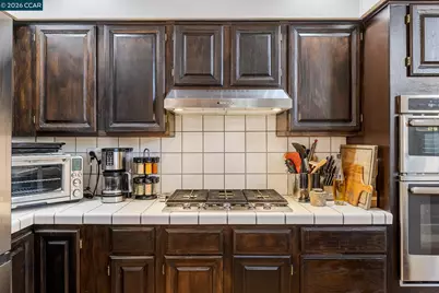 8675 Falmouth Way, Sacramento, CA 95823 - Photo 16