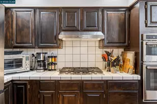 8675 Falmouth Way, Sacramento, CA 95823 - Photo 16