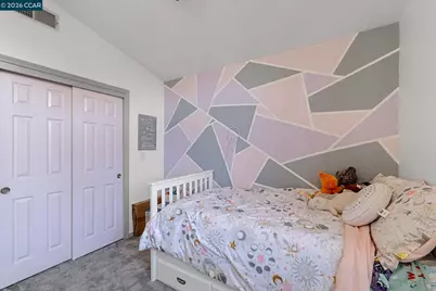 8675 Falmouth Way, Sacramento, CA 95823 - Photo 32