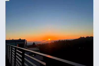 6733 Snake Rd, Oakland, CA 94611 - Photo 46