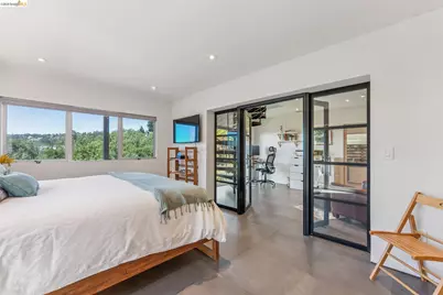 6733 Snake Rd, Oakland, CA 94611 - Photo 28