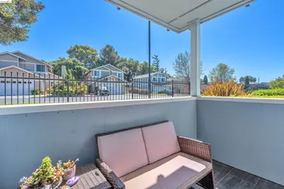 403 Lighthouse Dr, Vallejo, CA 94590 - Photo 14