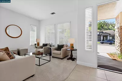 9005 Elk Dr, Clayton, CA 94517 - Photo 6