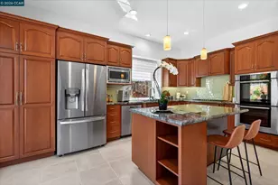 9005 Elk Dr, Clayton, CA 94517 - Photo 16