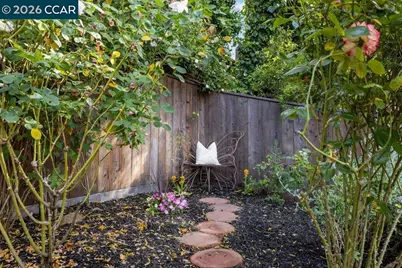 121 Bradford St, San Francisco, CA 94110 - Photo 40