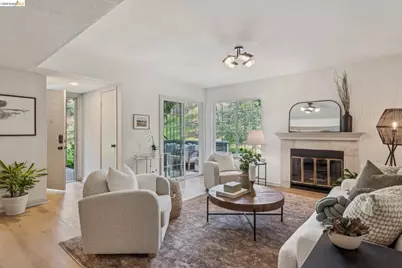 635 Canyon Oaks Dr #B, Oakland, CA 94605 - Photo 2