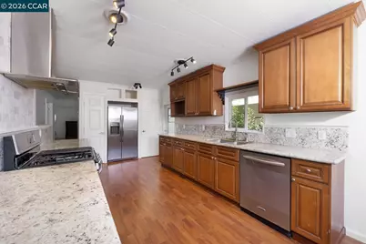 2159 Dalis Drive #106, Concord, CA 94520 - Photo 6