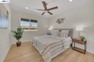828 Columba Ln, Foster City, CA 94404 - Photo 30