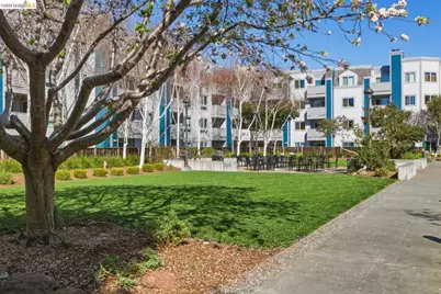 6400 Christie Ave #4120, Emeryville, CA 94608 - Photo 30