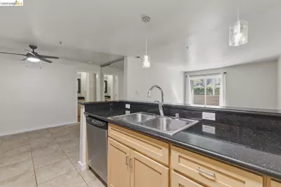 6400 Christie Ave #4120, Emeryville, CA 94608 - Photo 12