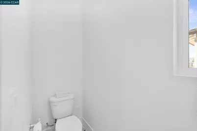 2529 Lake Club Drive, Fairfield, CA 94533 - Photo 32