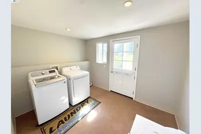 17121 Laurel Rd, Los Gatos, CA 95033 - Photo 18