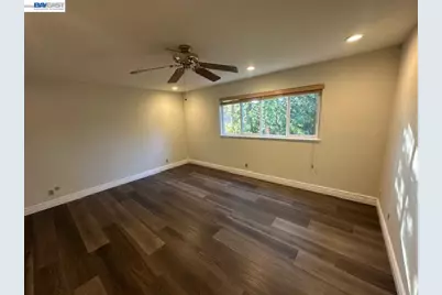 3219 Touriga Dr, Pleasanton, CA 94566 - Photo 8