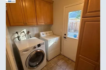 3219 Touriga Dr, Pleasanton, CA 94566 - Photo 14