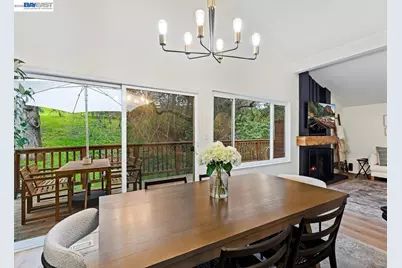 2103 Dapplegray Ln, Walnut Creek, CA 94596 - Photo 12