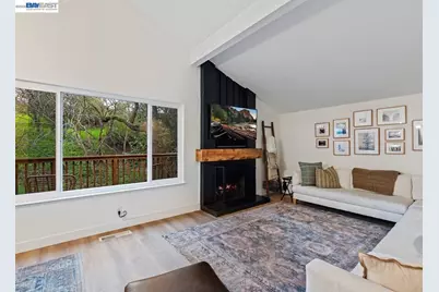 2103 Dapplegray Ln, Walnut Creek, CA 94596 - Photo 8