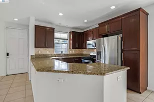 576 Herb White Way, Pittsburg, CA 94565 - Photo 6