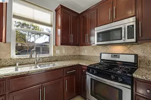 576 Herb White Way, Pittsburg, CA 94565 - Photo 12