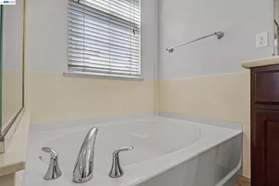 576 Herb White Way, Pittsburg, CA 94565 - Photo 36