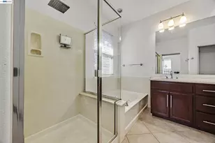 576 Herb White Way, Pittsburg, CA 94565 - Photo 32