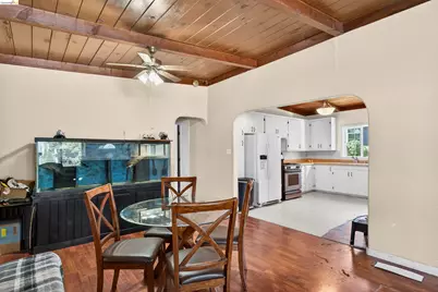 1050 Sierra Ave, Martinez, CA 94553 - Photo 20