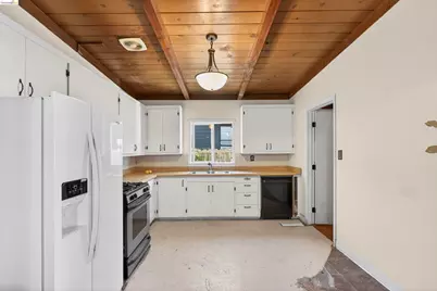 1050 Sierra Ave, Martinez, CA 94553 - Photo 14