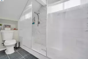 2380 Cabrillo Dr, Hayward, CA 94545 - Photo 26