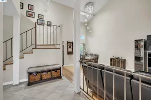 2380 Cabrillo Dr, Hayward, CA 94545 - Photo 6