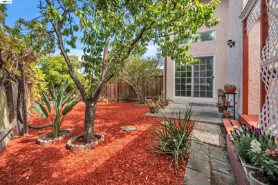 2380 Cabrillo Dr, Hayward, CA 94545 - Photo 40