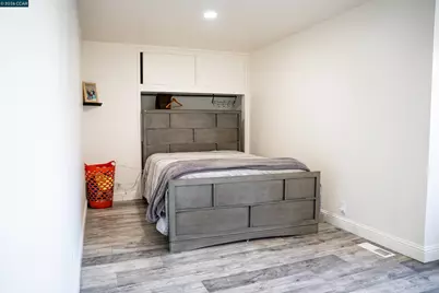 348 Valle Vista Ave, Vallejo, CA 94590 - Photo 8