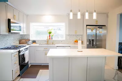 348 Valle Vista Ave, Vallejo, CA 94590 - Photo 6