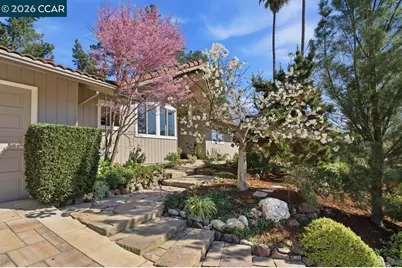 923 Camino Ricardo, Moraga, CA 94556 - Photo 2