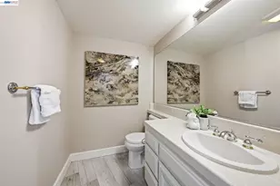 6031 Hedgecrest Cir, San Ramon, CA 94582 - Photo 30