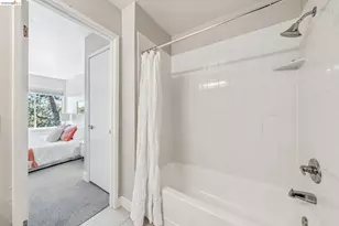 24 Bayside Ct, Richmond, CA 94804 - Photo 26